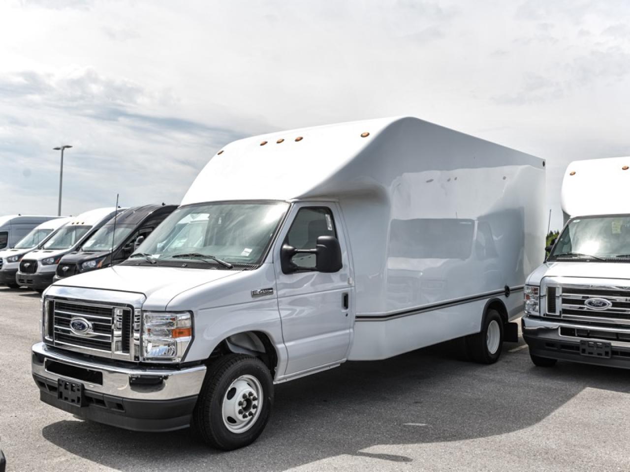 2025 Ford E-Series Cutaway  Photo