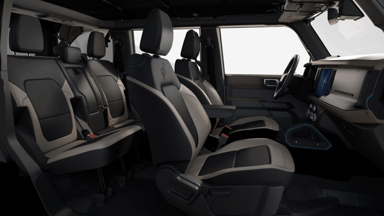 2024 Ford Bronco WildTrak Photo