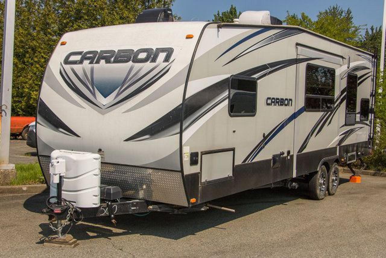 Used 2015 Asuna KEYSTONE RV for sale in Abbotsford, BC