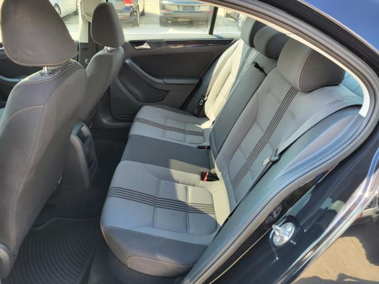 2017 Volkswagen Jetta 1.4T WOLFSBURG Photo17