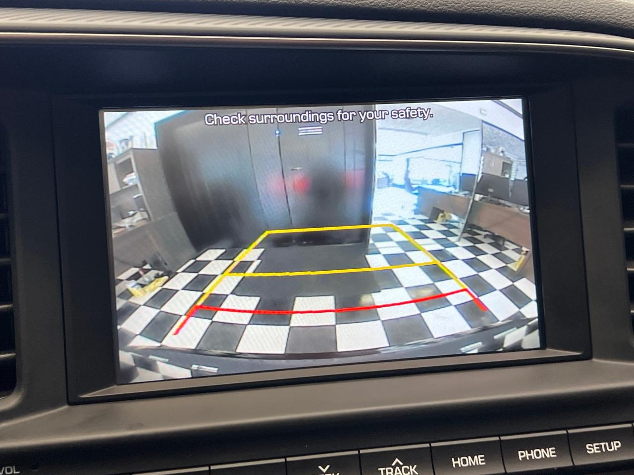 2020 Hyundai Elantra Preferred W/Sun & Safety+Lane Keep+CLEAN CARFAX - Photo #14
