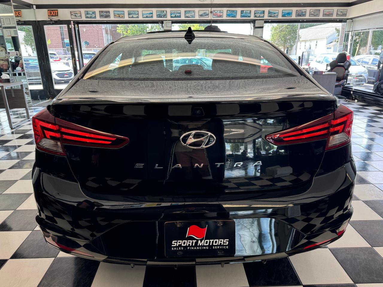 2020 Hyundai Elantra Preferred W/Sun & Safety+Lane Keep+CLEAN CARFAX - Photo #8