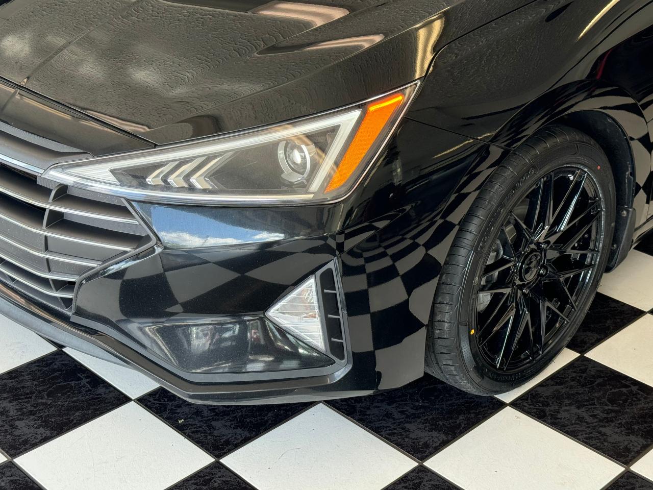 2020 Hyundai Elantra Preferred W/Sun & Safety+Lane Keep+CLEAN CARFAX Photo105