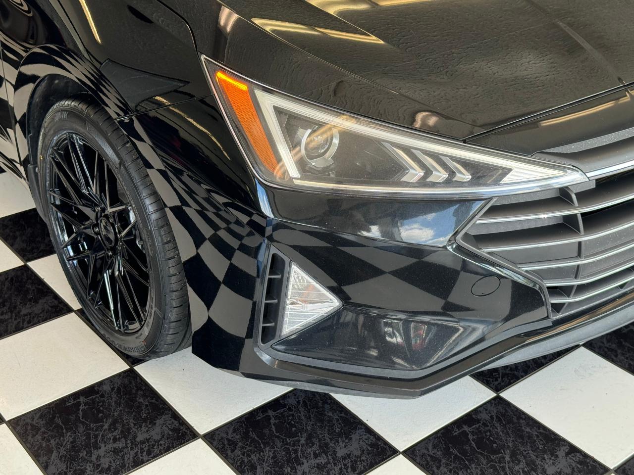 2020 Hyundai Elantra Preferred W/Sun & Safety+Lane Keep+CLEAN CARFAX Photo37