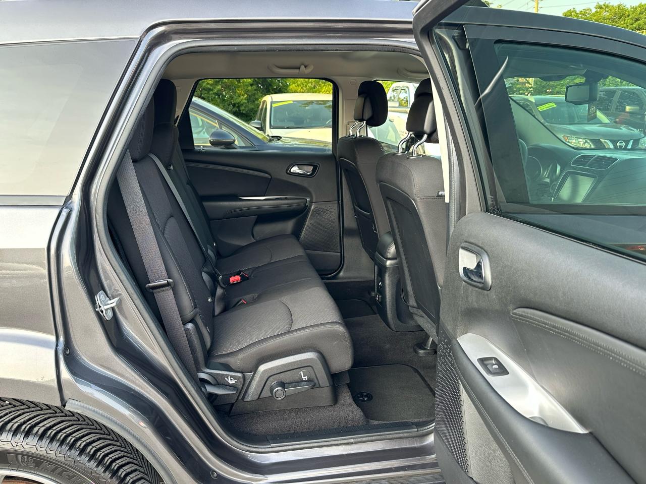 2014 Dodge Journey Limited - Photo #11