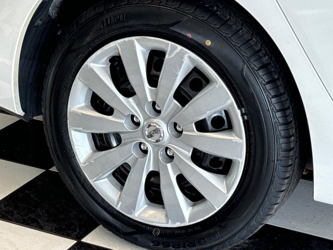 2016 Nissan Sentra S+New Tires+Brakes+A/C+Tinted+CLEAN CARFAX - Photo #46