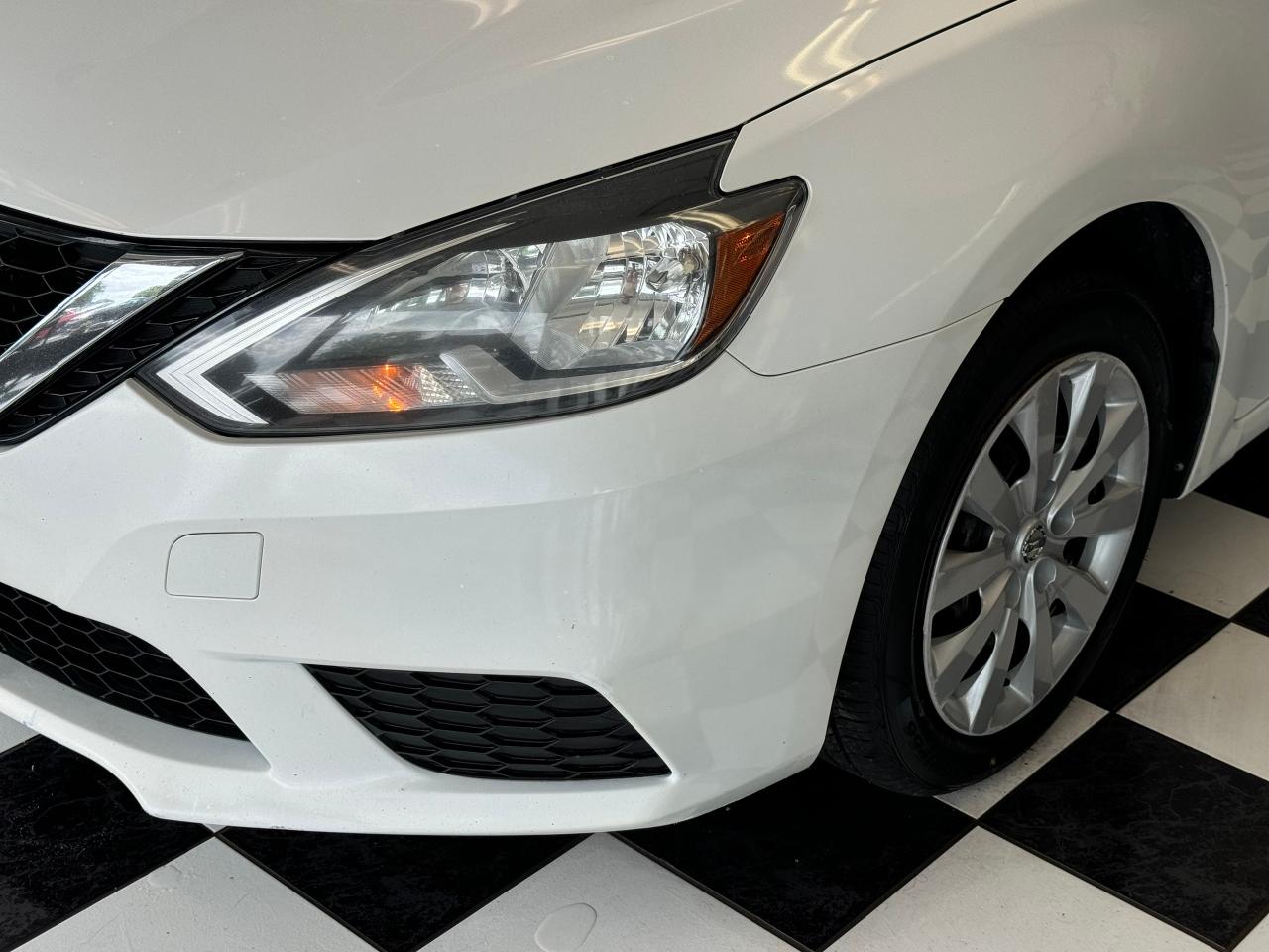2016 Nissan Sentra S+New Tires+Brakes+A/C+Tinted+CLEAN CARFAX Photo36