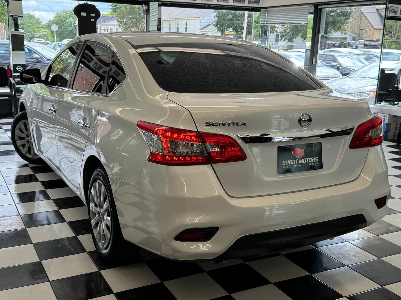 2016 Nissan Sentra S+New Tires+Brakes+A/C+Tinted+CLEAN CARFAX - Photo #13