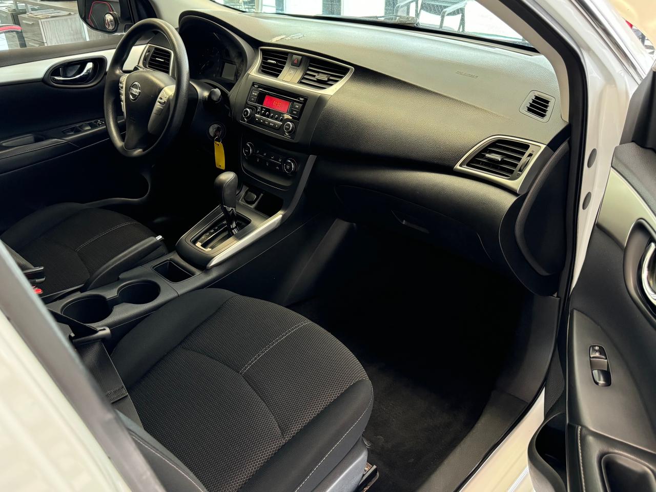 2016 Nissan Sentra S+New Tires+Brakes+A/C+Tinted+CLEAN CARFAX - Photo #20