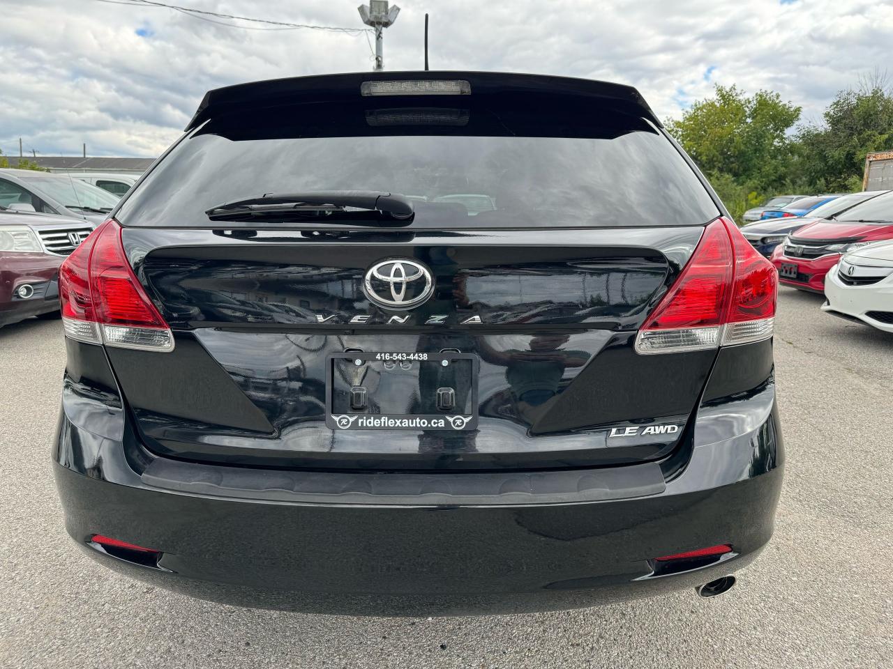 2015 Toyota Venza LE - Photo #6