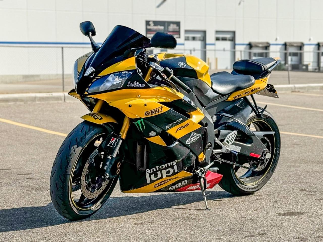 Used 2006 Yamaha YZF-R6 50TH ANNIVERSARY | 6-SPEED | $0 DOWN for sale in Calgary, AB