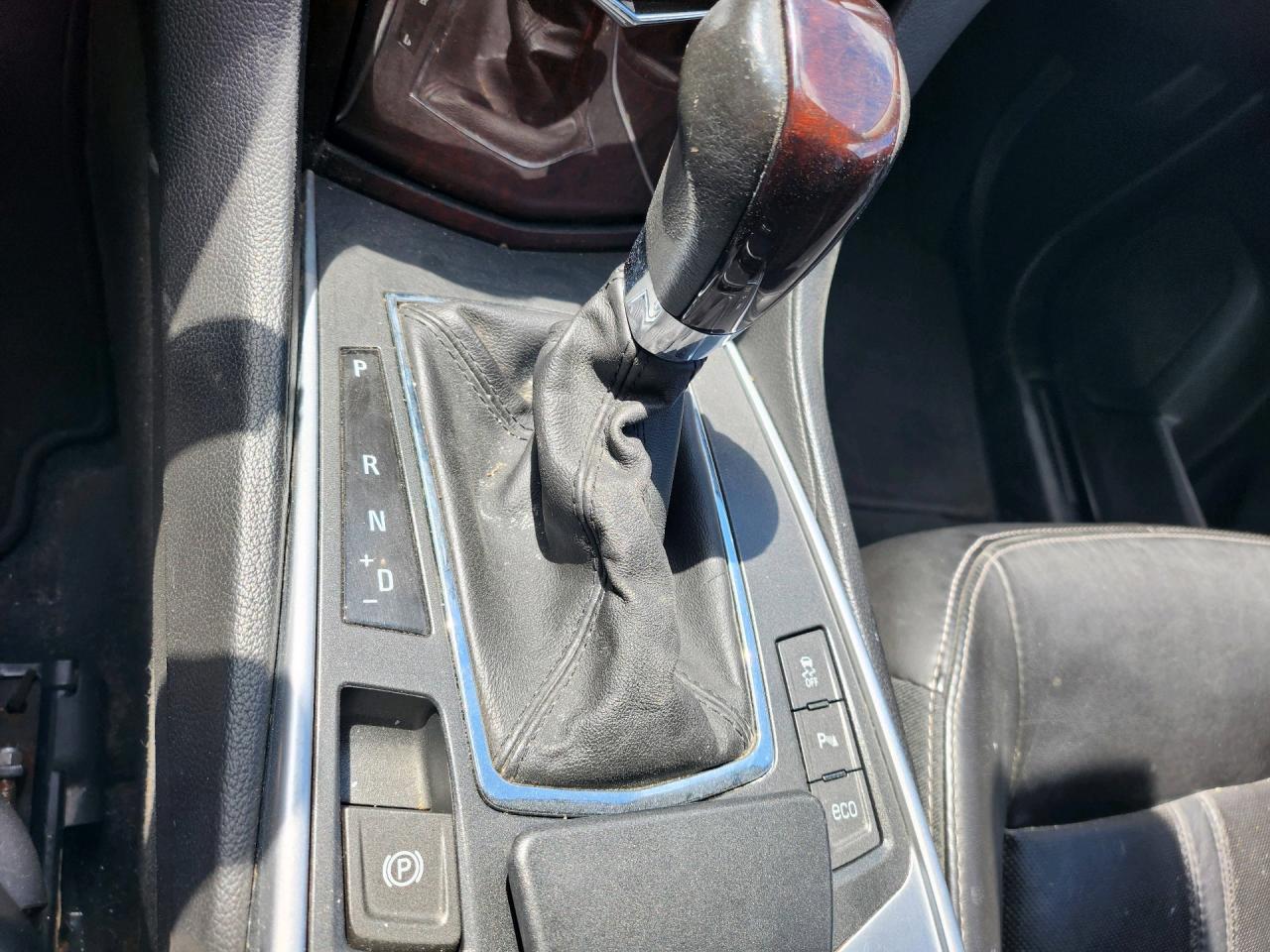 2012 Cadillac SRX LUXURY COLLECTION – AWD – FULLY LOADED – with SAFETY & WARRANTY Photo