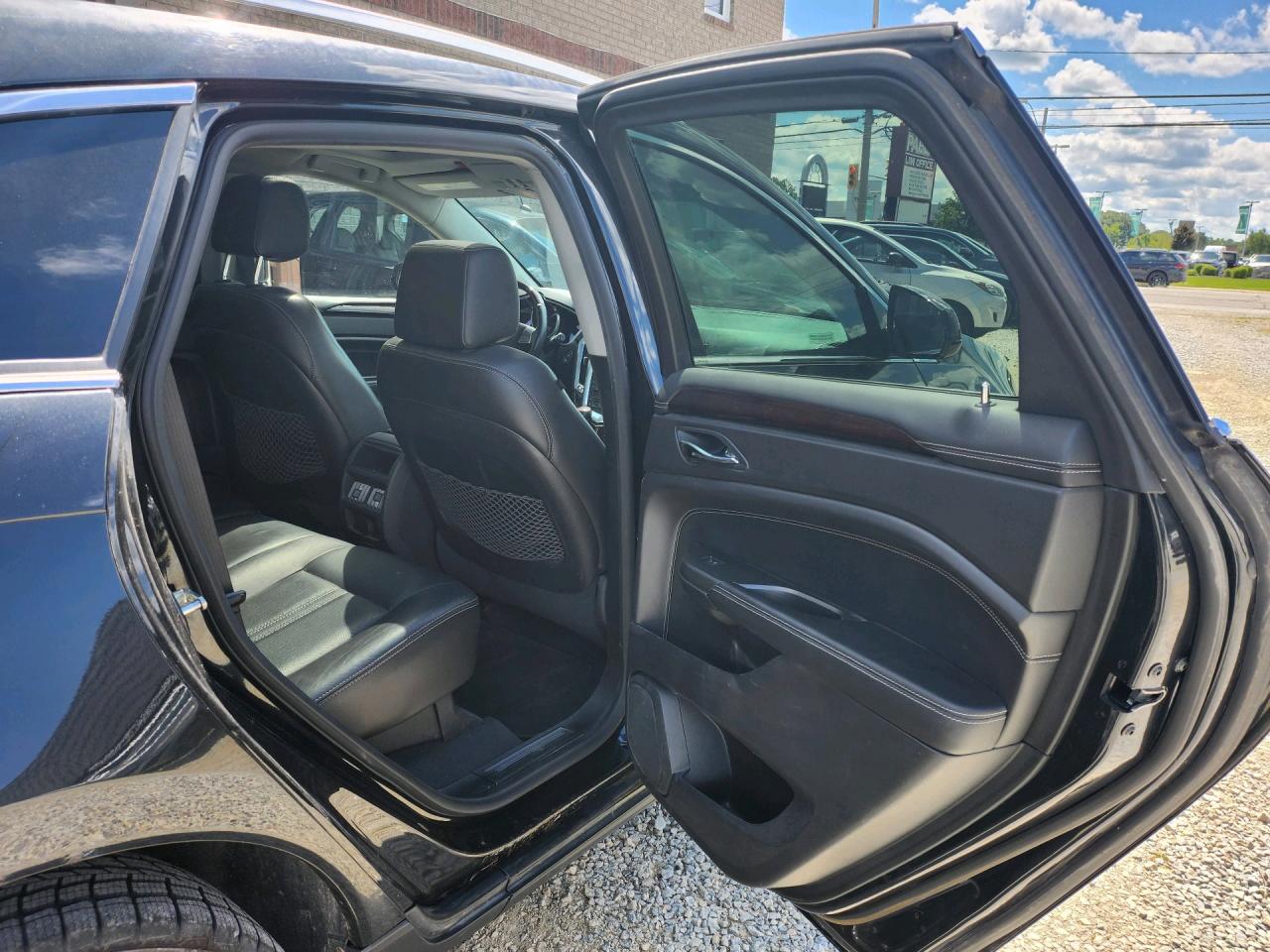 2012 Cadillac SRX LUXURY COLLECTION – AWD – FULLY LOADED – with SAFETY & WARRANTY Photo