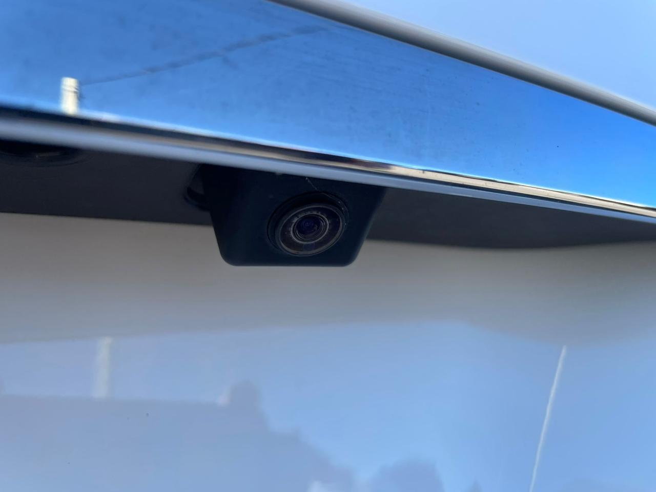 2014 Mercedes-Benz C-Class C 300 4MATIC NAVIGATION SUNROOF NO ACCIDENT CAMERA - Photo #11