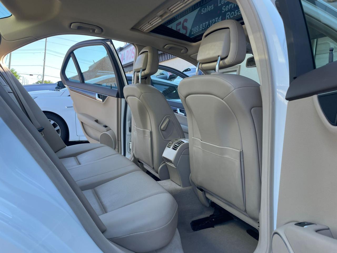 2014 Mercedes-Benz C-Class C 300 4MATIC NAVIGATION SUNROOF NO ACCIDENT CAMERA - Photo #20