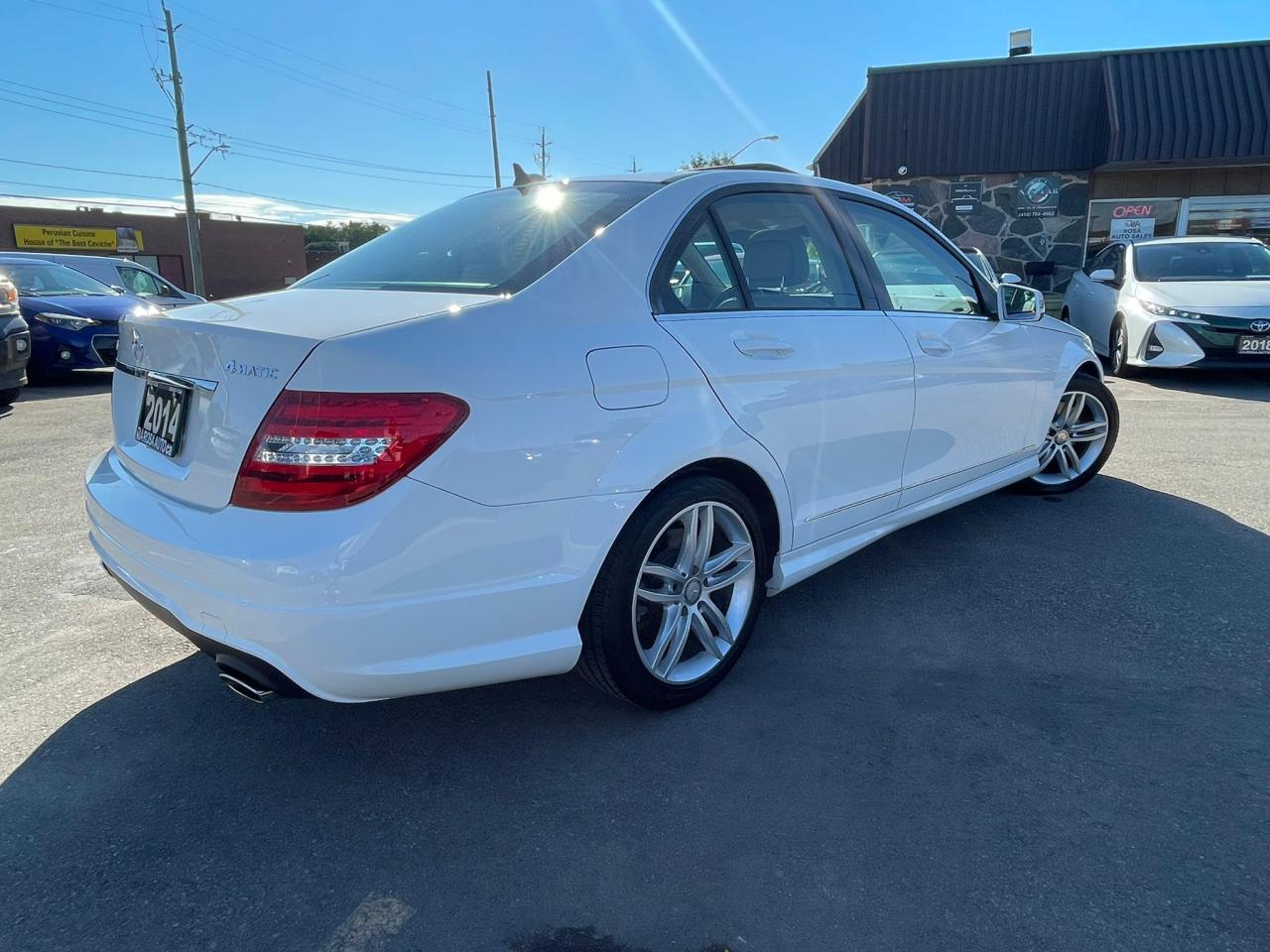 2014 Mercedes-Benz C-Class C 300 4MATIC NAVIGATION SUNROOF NO ACCIDENT CAMERA - Photo #12