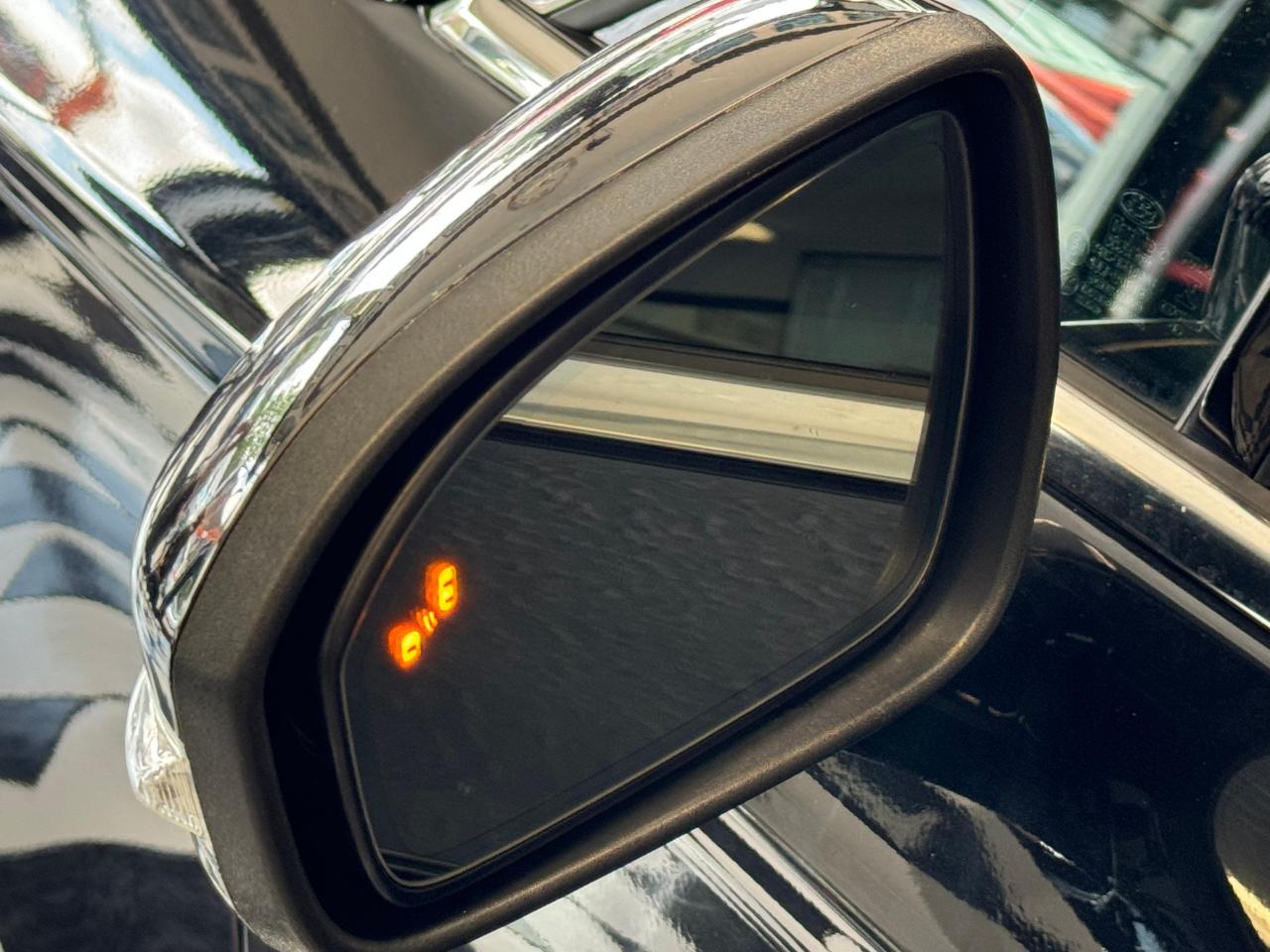 2020 Ford Fusion Hybrid TITANIUM Hybrid+GPS+Adaptive Cruise+CLEAN CARFAX - Photo #4