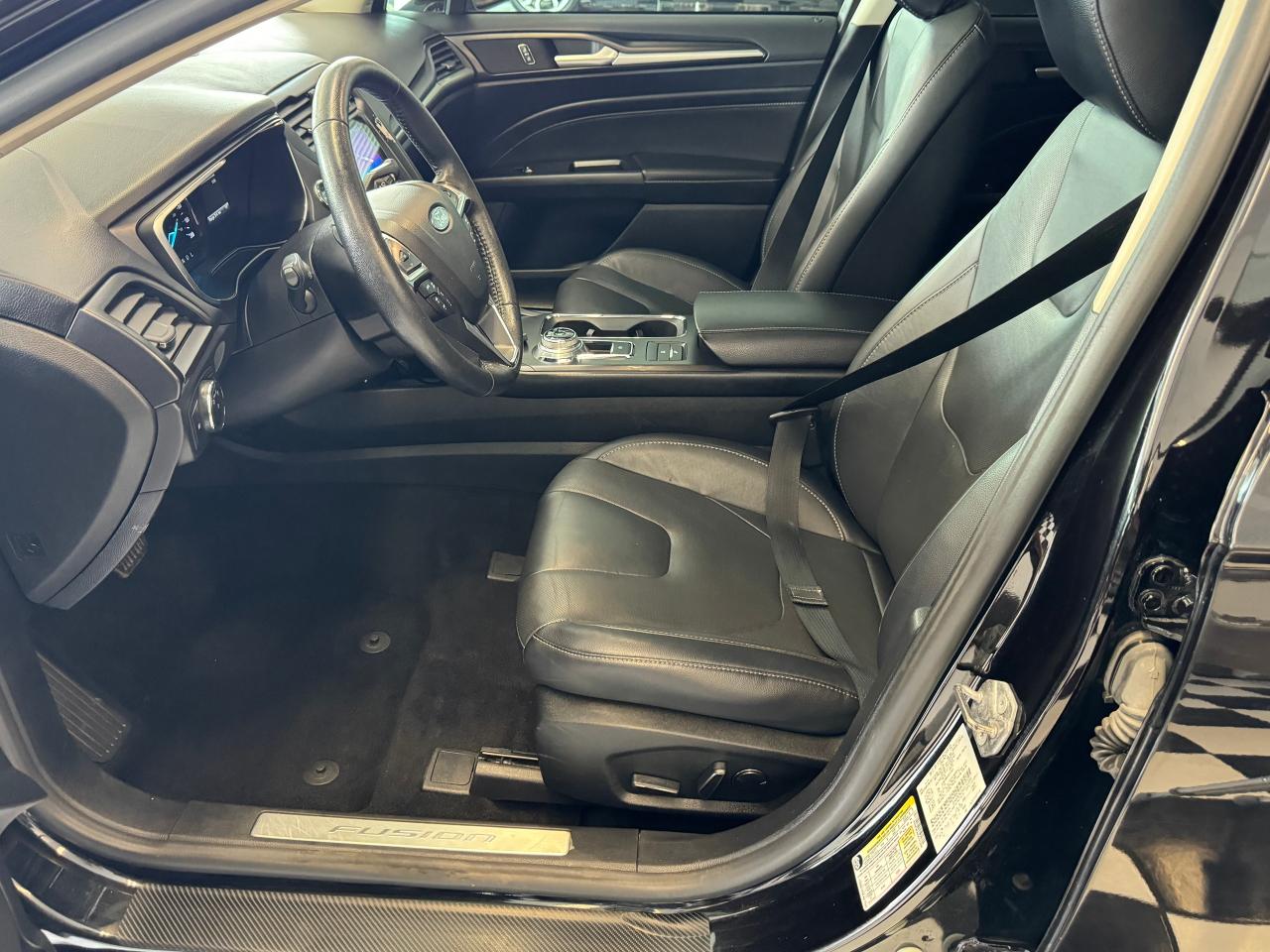 2020 Ford Fusion Hybrid TITANIUM Hybrid+GPS+Adaptive Cruise+CLEAN CARFAX - Photo #20