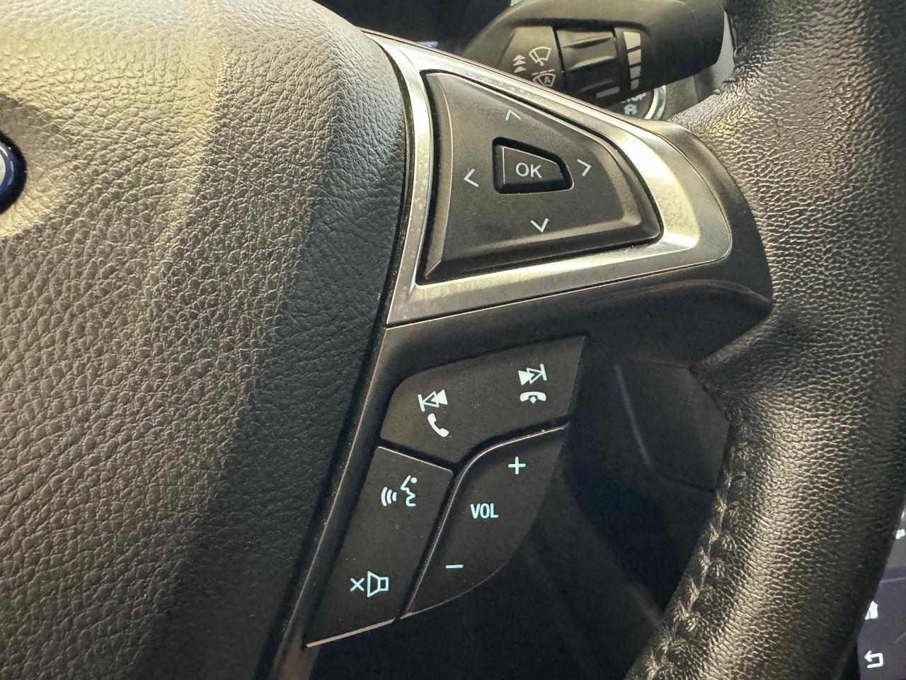 2020 Ford Fusion Hybrid TITANIUM Hybrid+GPS+Adaptive Cruise+CLEAN CARFAX - Photo #45