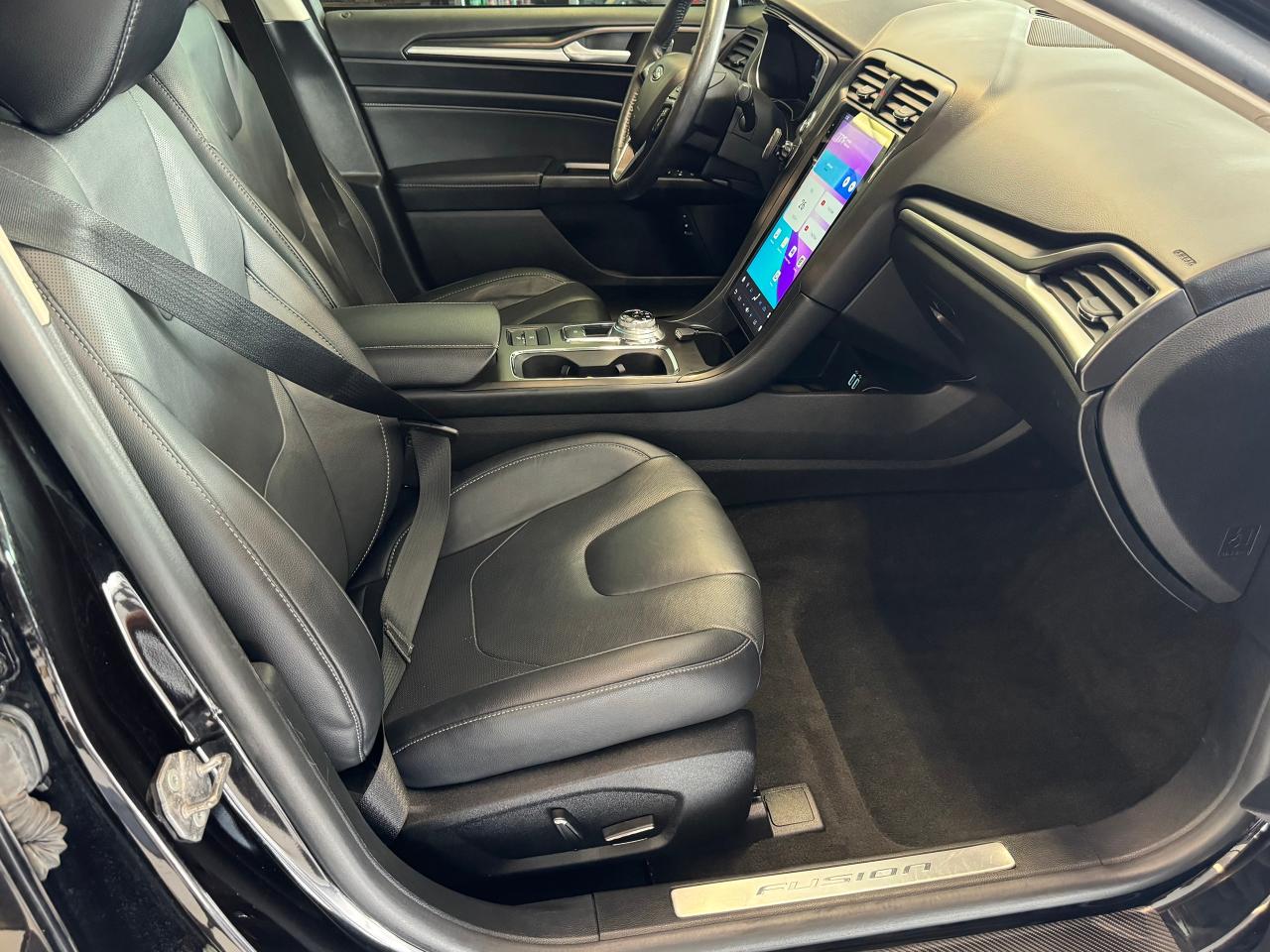 2020 Ford Fusion Hybrid TITANIUM Hybrid+GPS+Adaptive Cruise+CLEAN CARFAX - Photo #23
