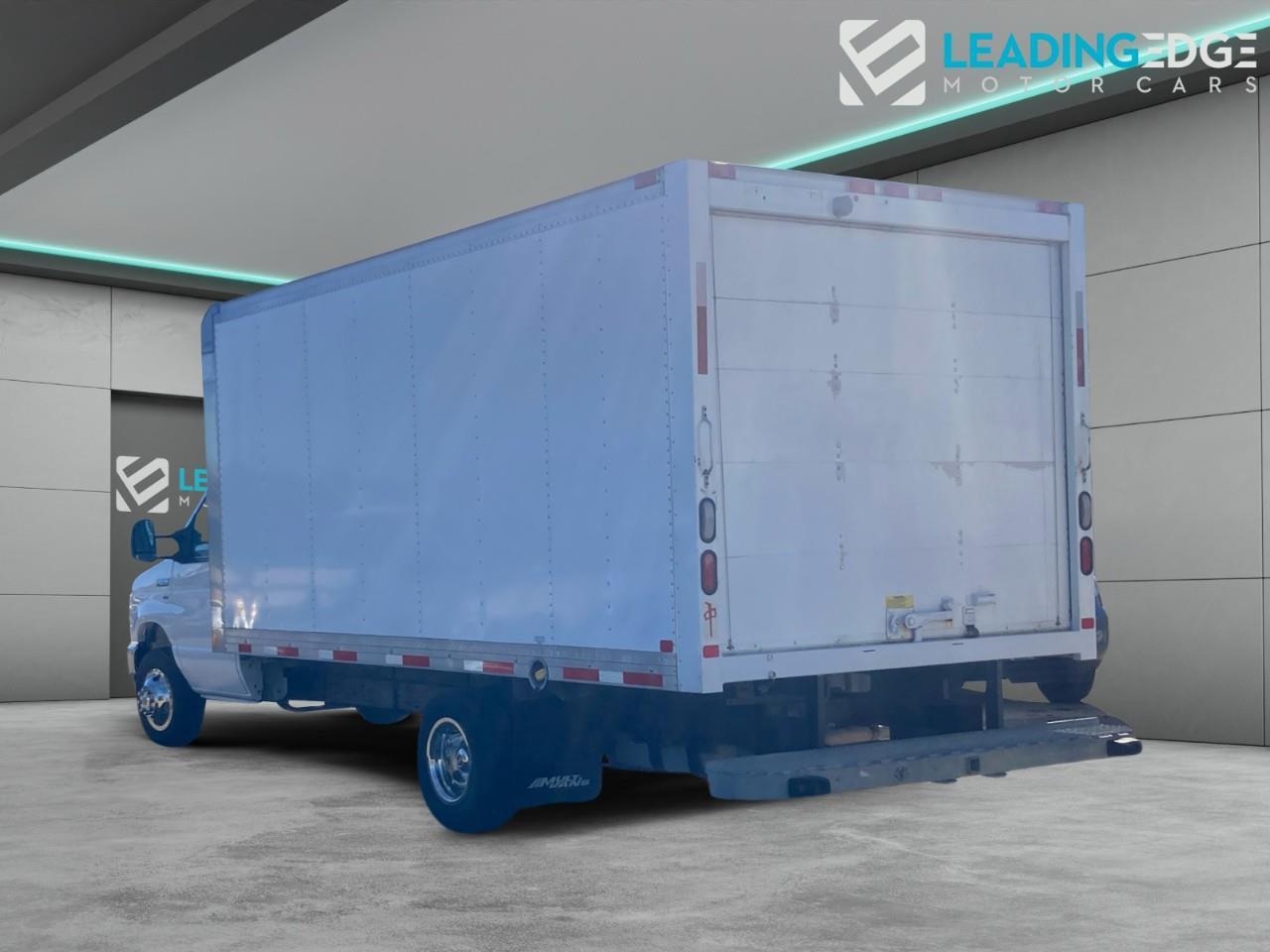 2013 Ford E450 Cutaway 5 TO CHOOSE FROM Photo2