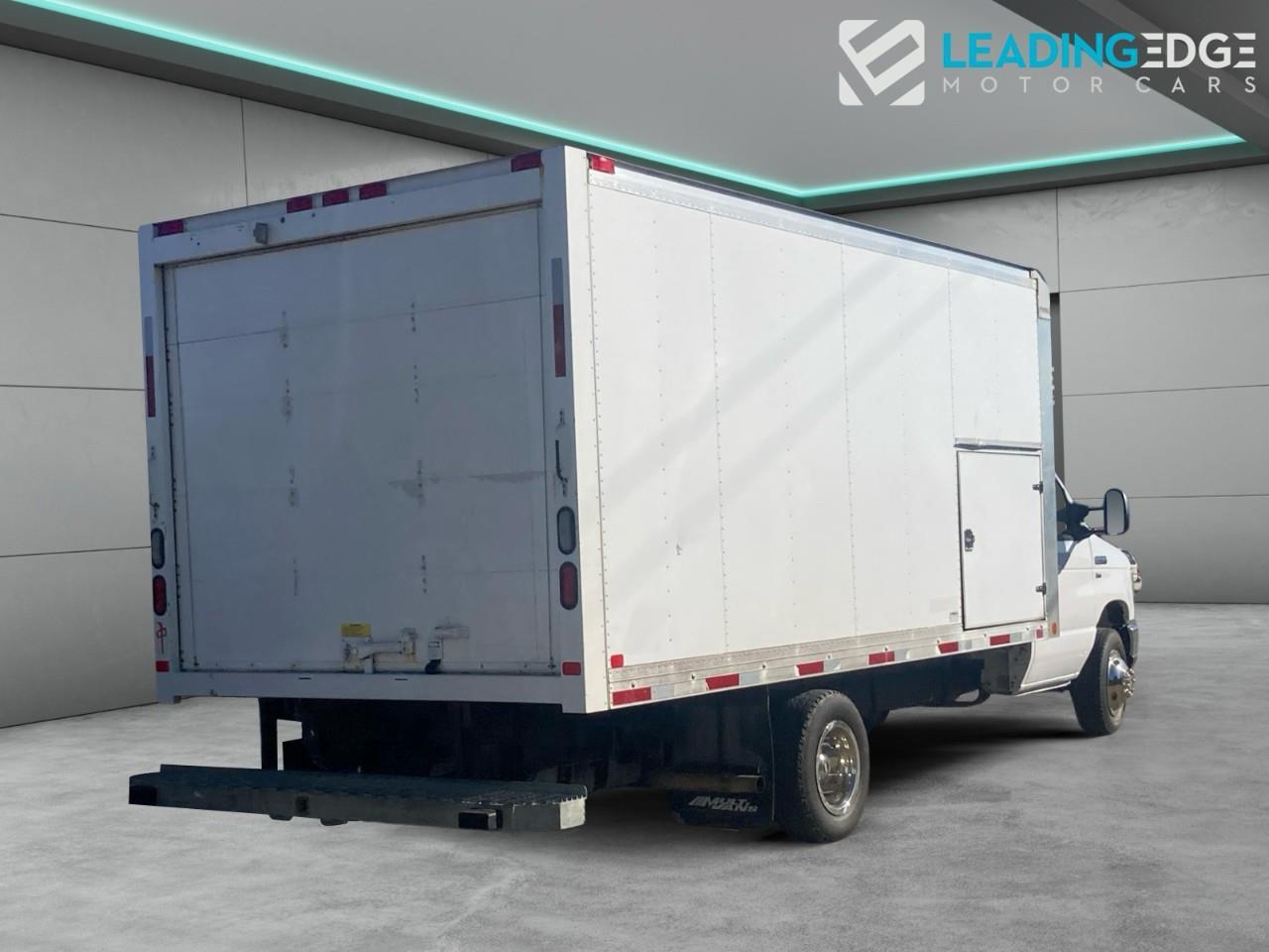 2013 Ford E450 Cutaway 5 TO CHOOSE FROM Photo3