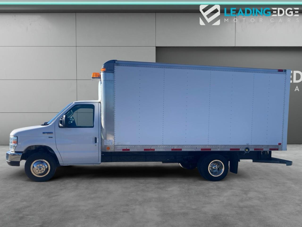 2013 Ford E450 Cutaway 5 TO CHOOSE FROM Photo