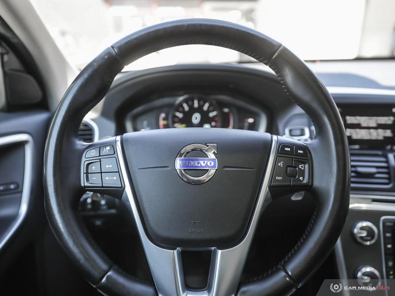 2015 Volvo XC60 T6 Premier AWD Photo