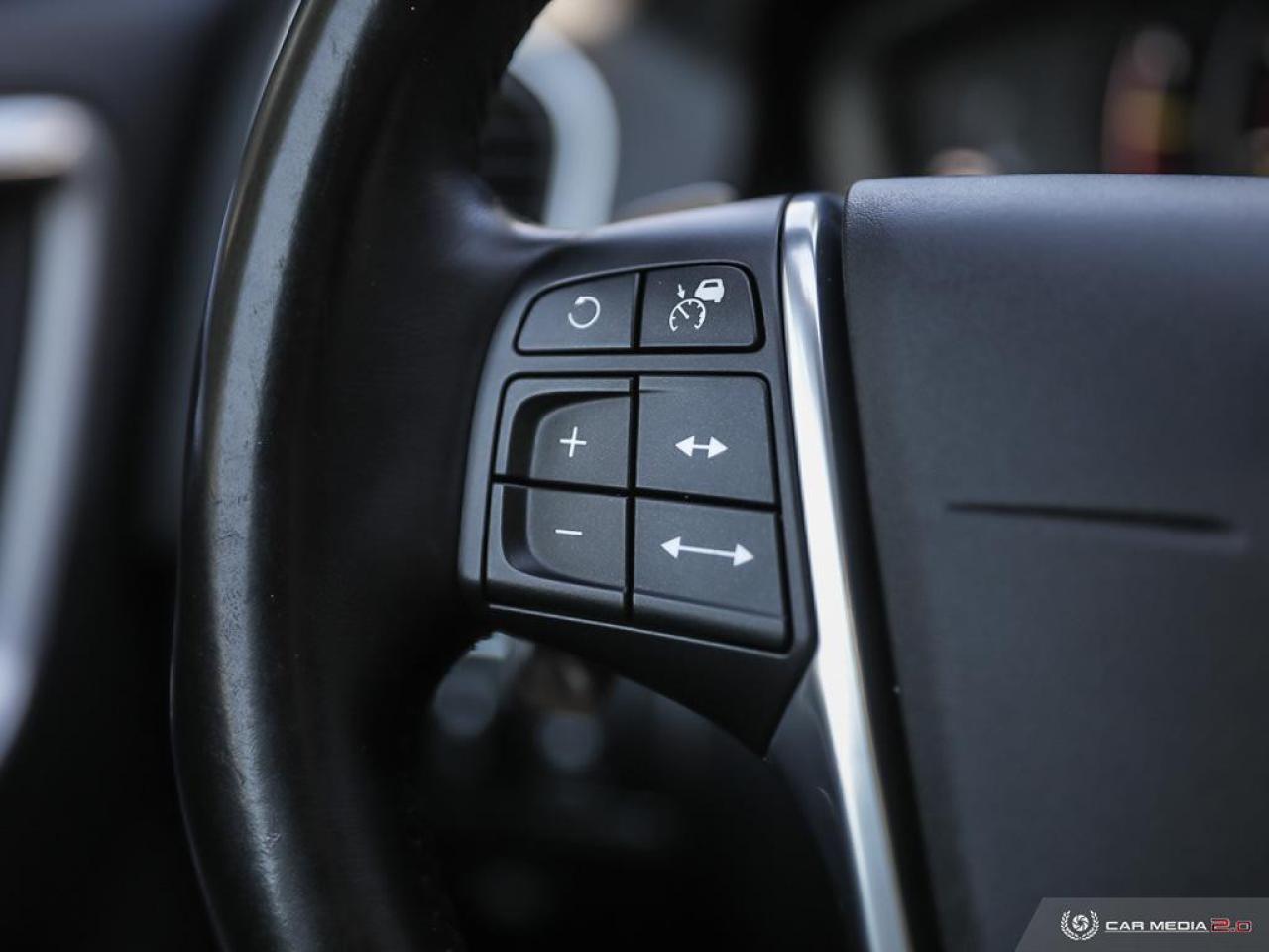 2015 Volvo XC60 T6 Premier AWD Photo