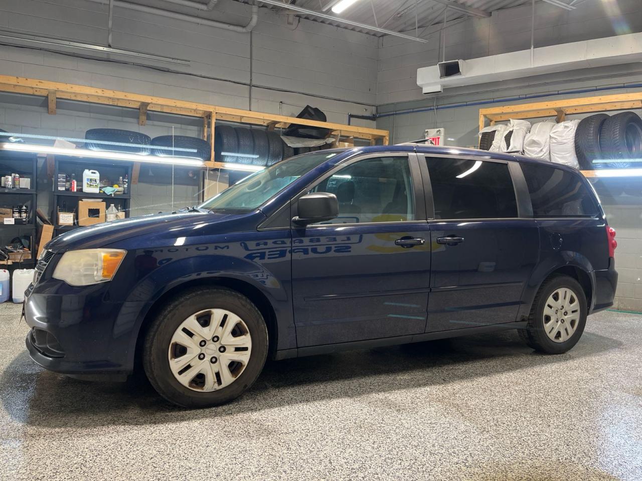 Used 2013 Dodge Grand Caravan SE/SXT STOW N GO * Keyless Entry * Leather Wrapped Steering Wheel * Roof Rails * Steering Controls * Cruise Control * Traction/Stability Control * Dua for sale in Cambridge, ON