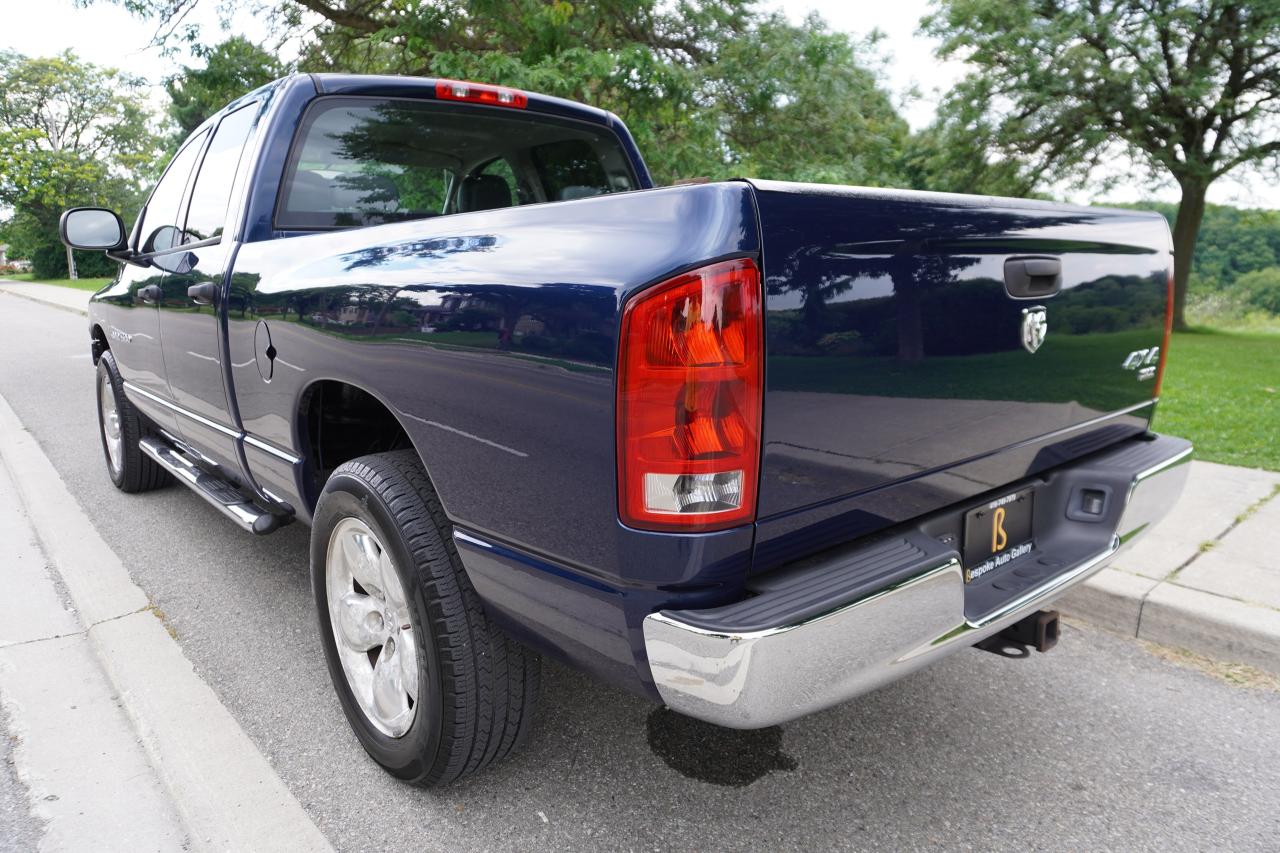 2005 Dodge Ram 1500 1 OWNER / DEALER SERVICED / PRISTINE / HEMI V8 Photo2