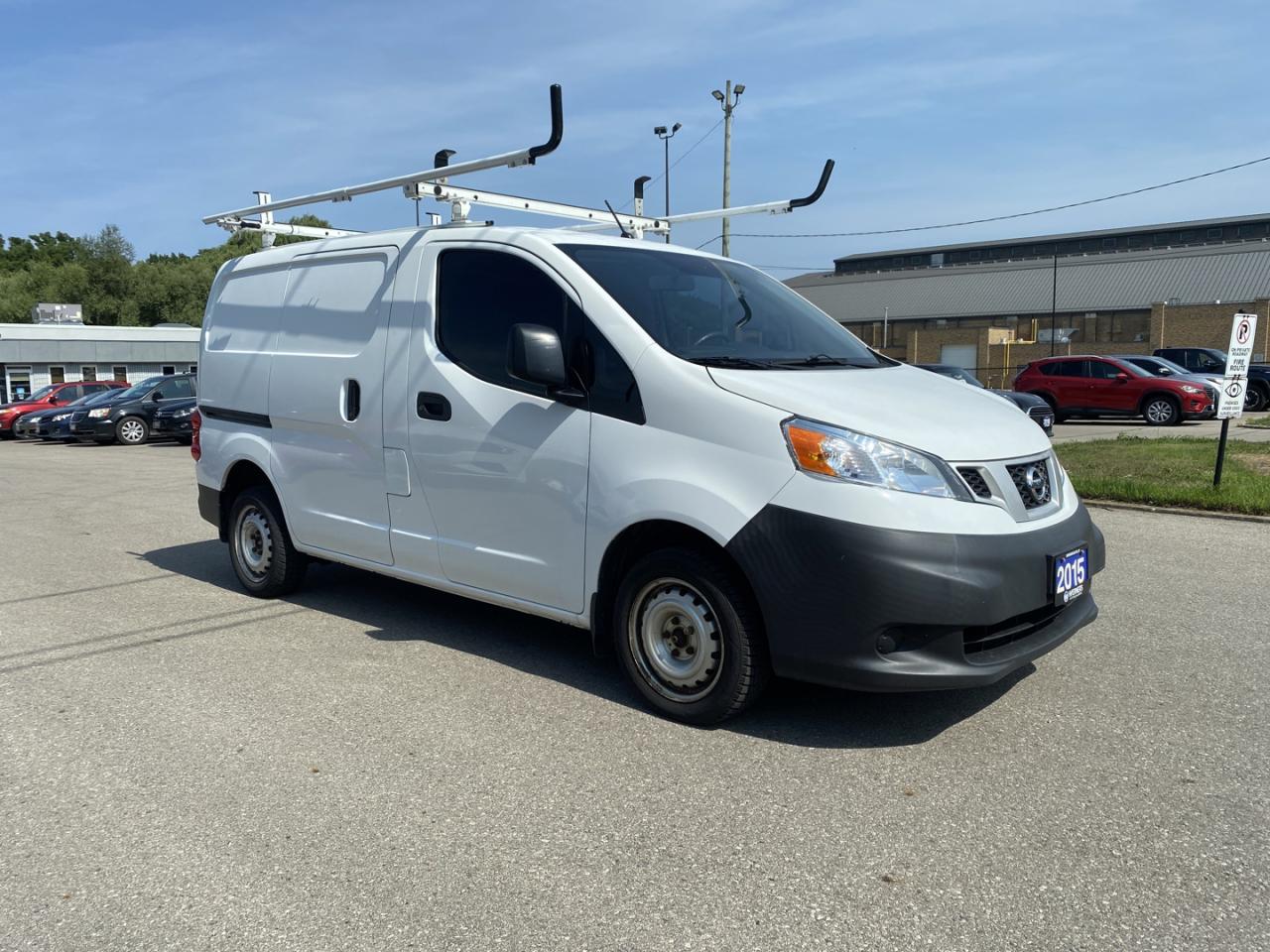 2015 Nissan NV200 SV Photo3