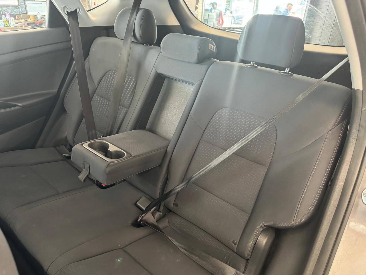 2020 Hyundai Tucson Essential AWD+New Brakes+Lane Keep+BSM+Apple Play - Photo #25