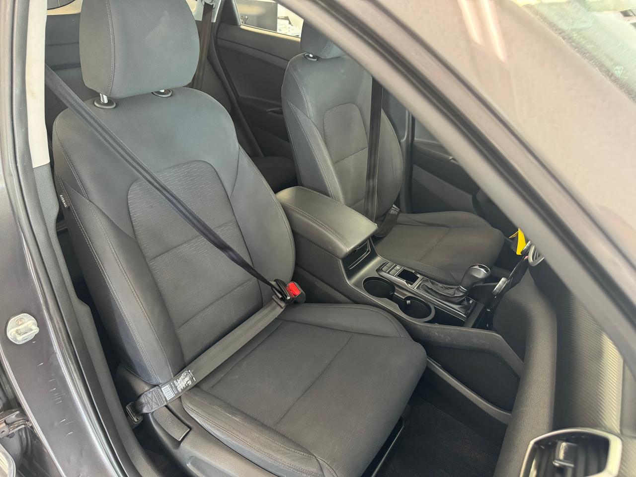 2020 Hyundai Tucson Essential AWD+New Brakes+Lane Keep+BSM+Apple Play - Photo #23