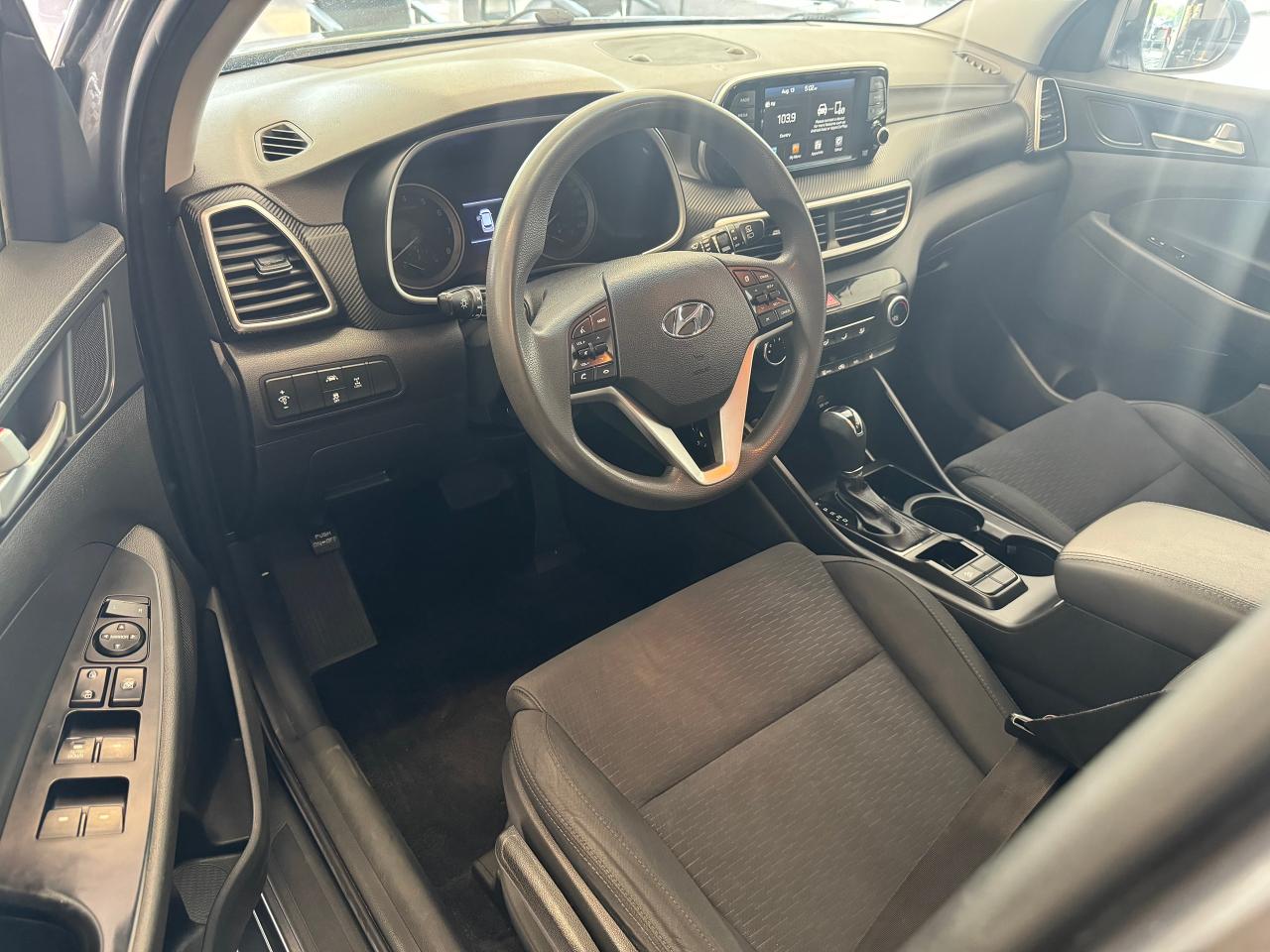 2020 Hyundai Tucson Essential AWD+New Brakes+Lane Keep+BSM+Apple Play - Photo #18