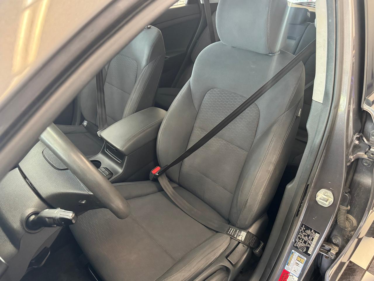 2020 Hyundai Tucson Essential AWD+New Brakes+Lane Keep+BSM+Apple Play - Photo #20