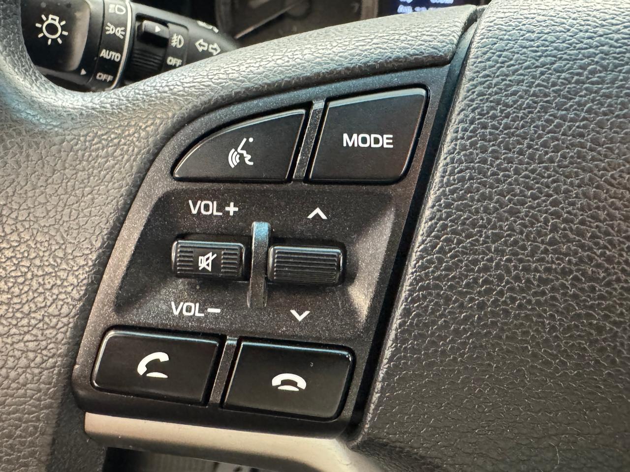 2020 Hyundai Tucson Essential AWD+New Brakes+Lane Keep+BSM+Apple Play - Photo #43