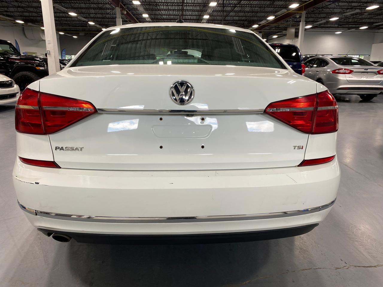 2016 Volkswagen Passat 4DR SDN 1.8 TSI AUTO COMFORTLINE Photo