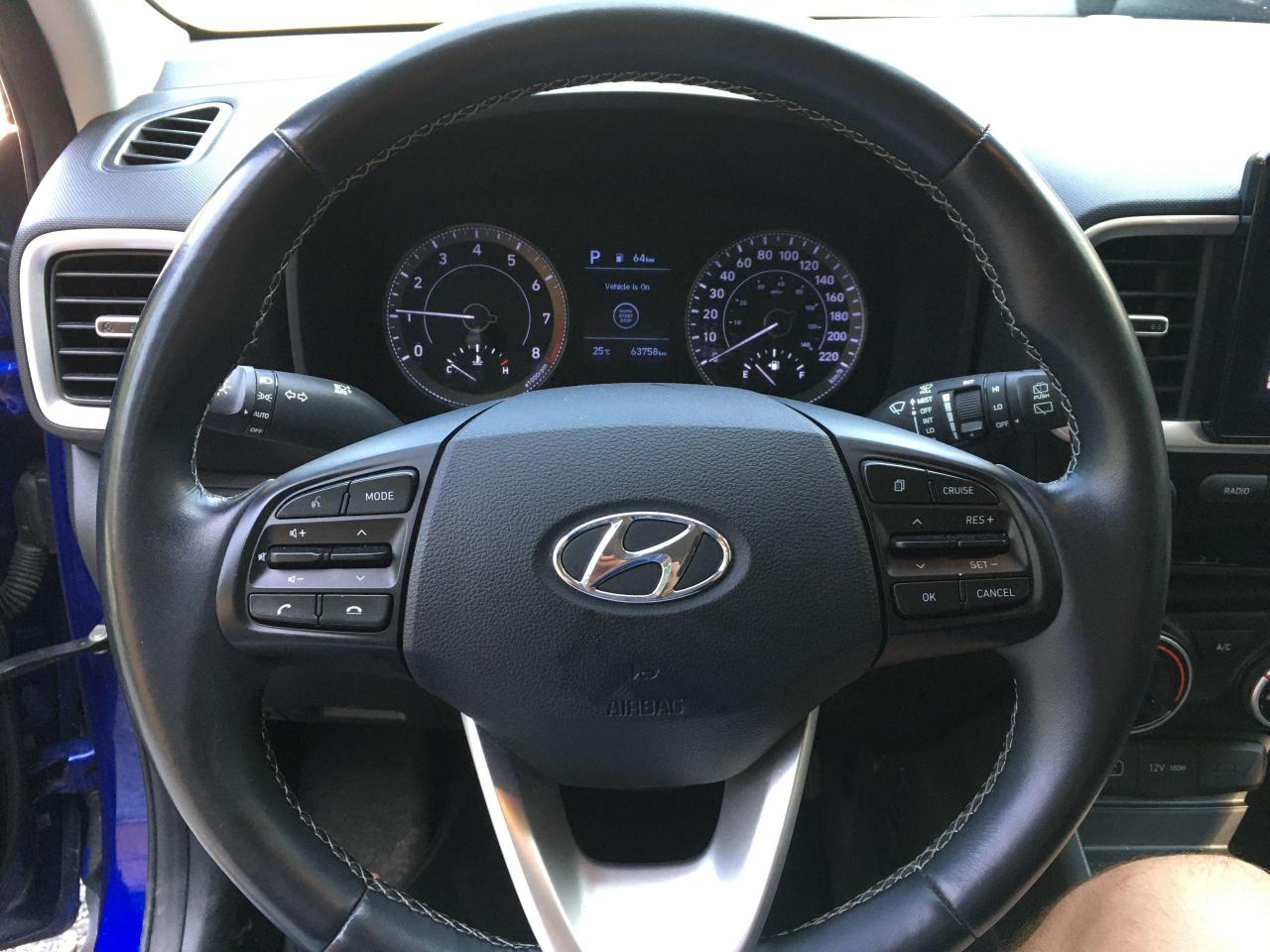 2022 Hyundai Venue PREFERRED - Photo #8