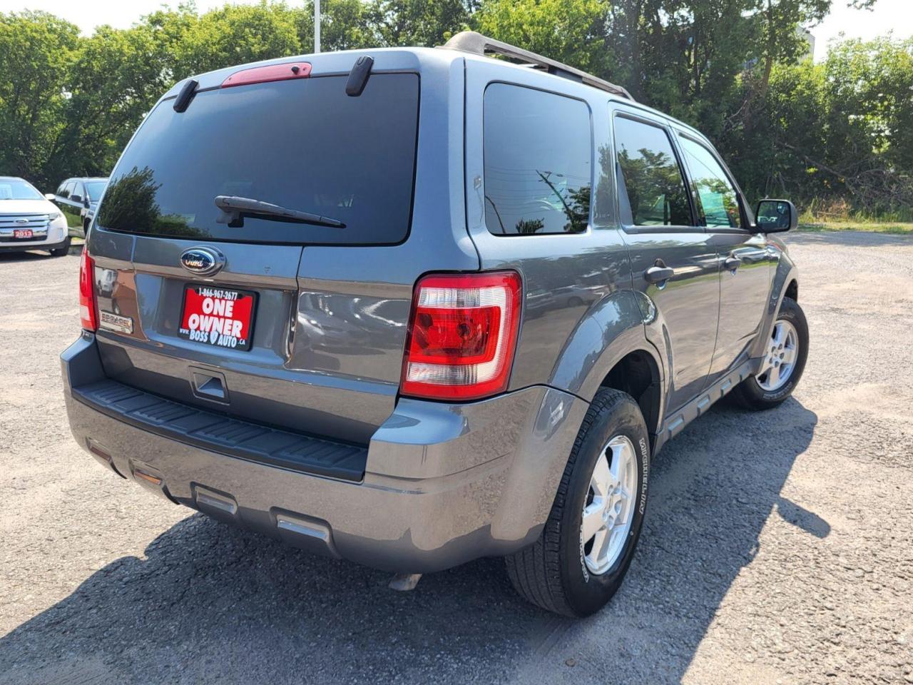 2011 Ford Escape XLT Photo4