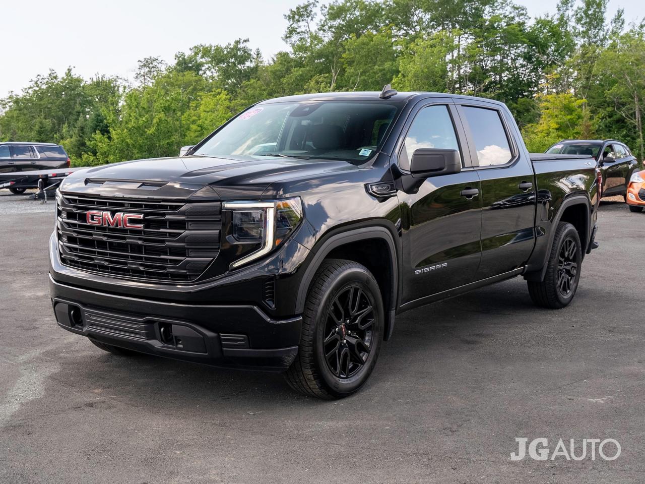 Used 2023 GMC Sierra 1500 4WD Crew Cab 147