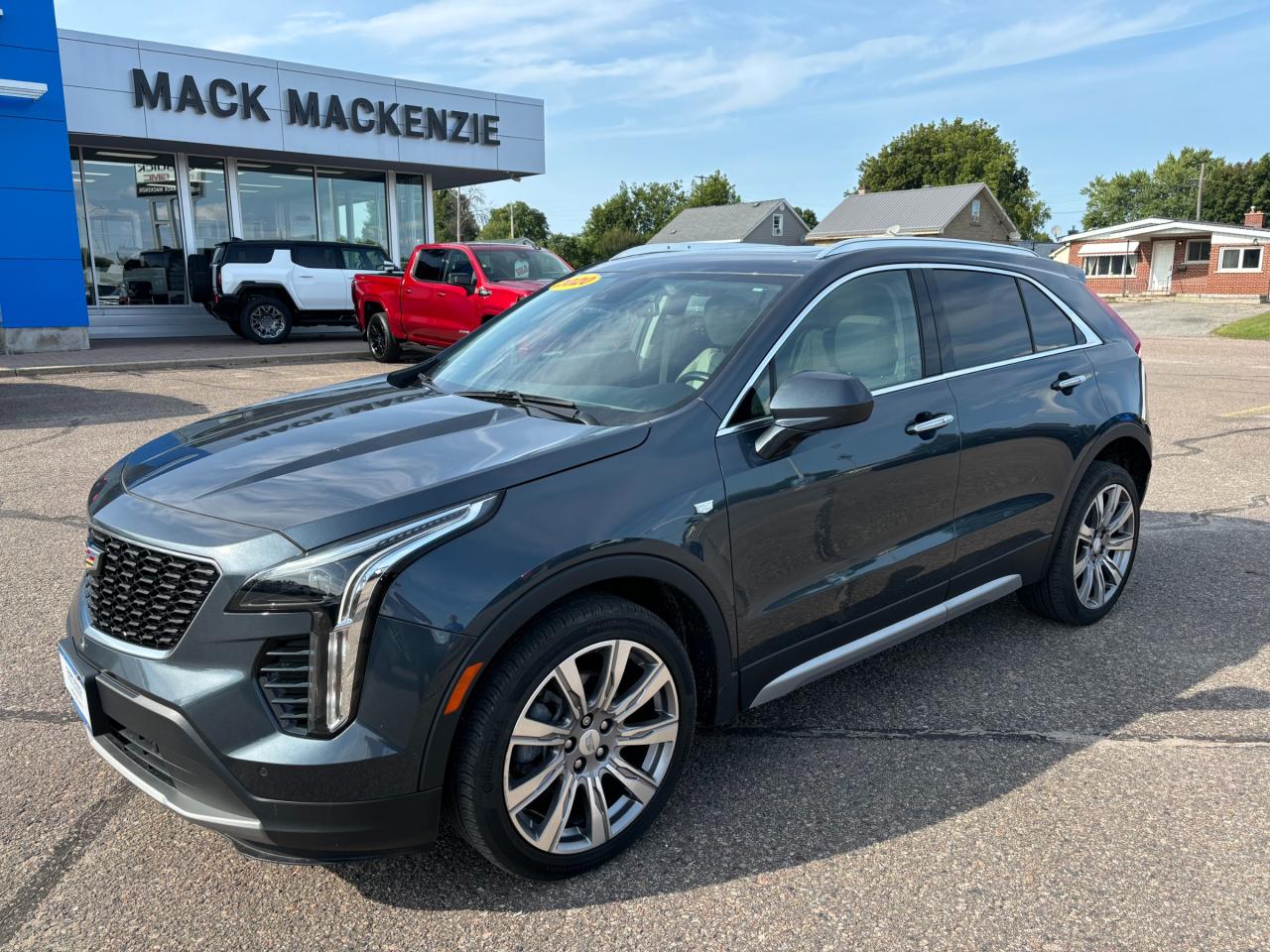 Used 2020 Cadillac XT4 Premium Luxury 2020 Cadillac XT4 AWD for sale in Renfrew, ON