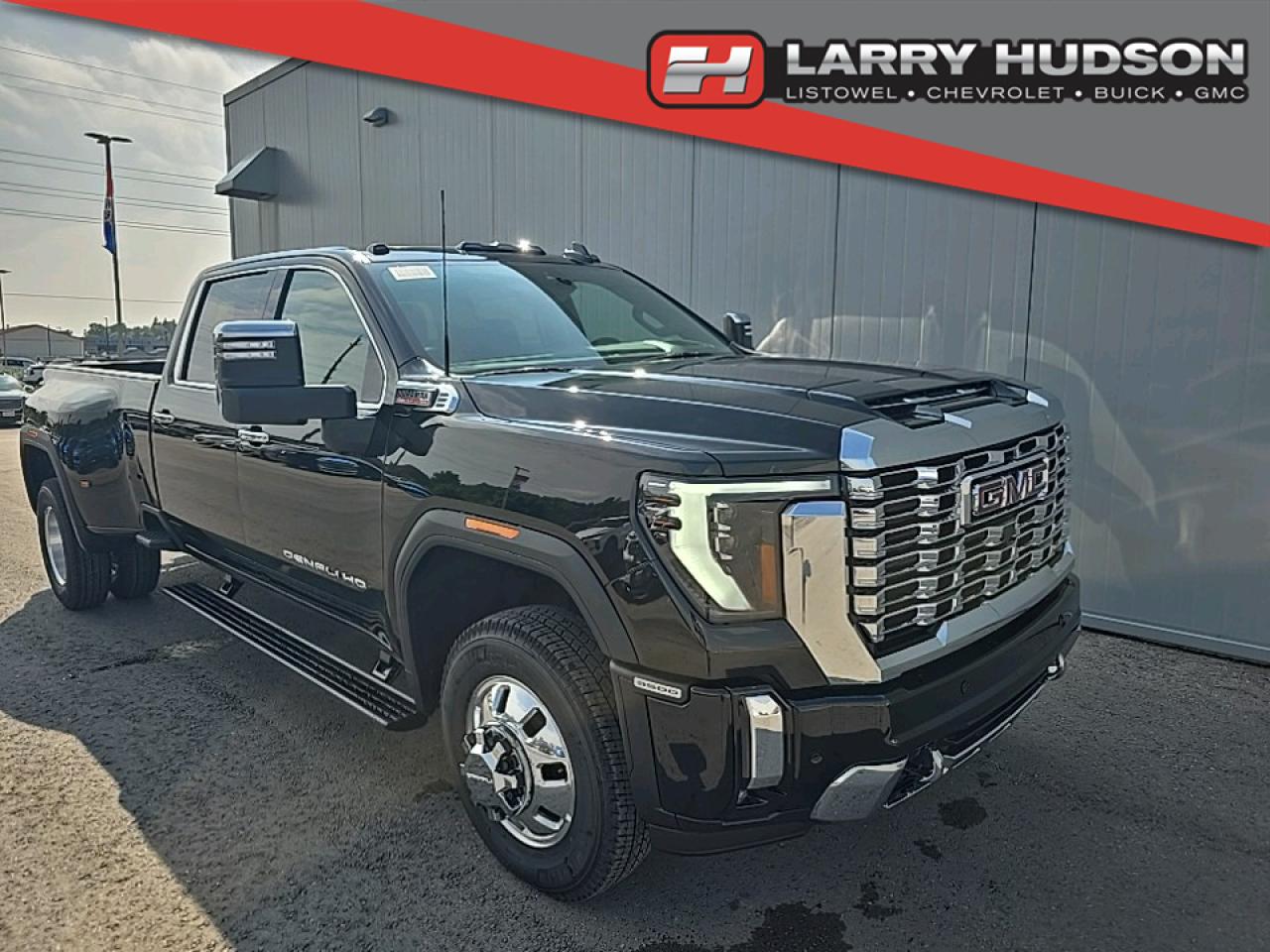 New 2025 GMC Sierra 3500 HD Standard Suspension Pkg | Trailering Equipment | HD Pro Safety | Denali Reserve Pkg | Safety & Technology Pkg for sale in Listowel, ON