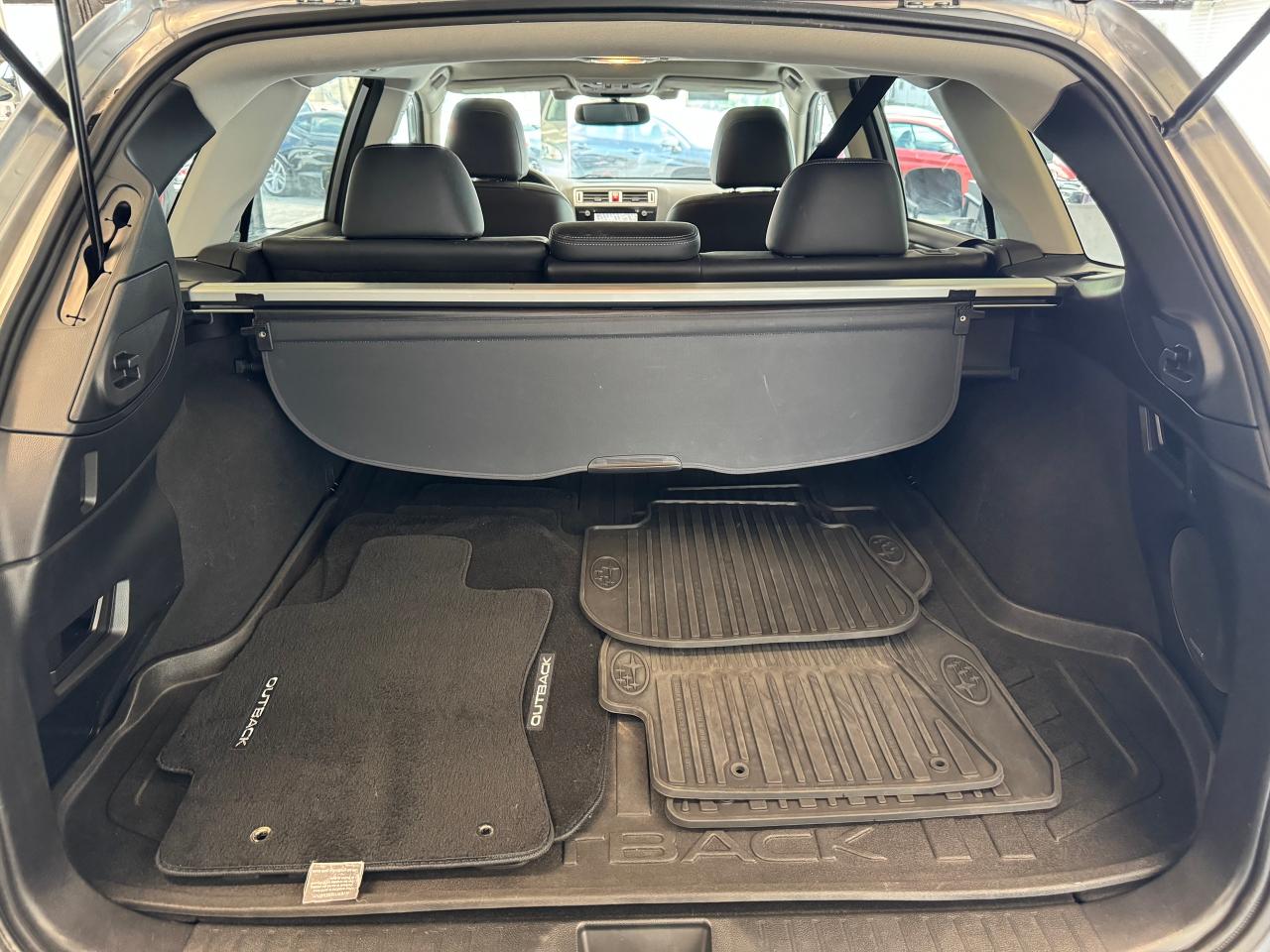 2016 Subaru Outback 3.6R AWD LIMITED W/Eye Sight+NewTires+AccidentFree - Photo #30