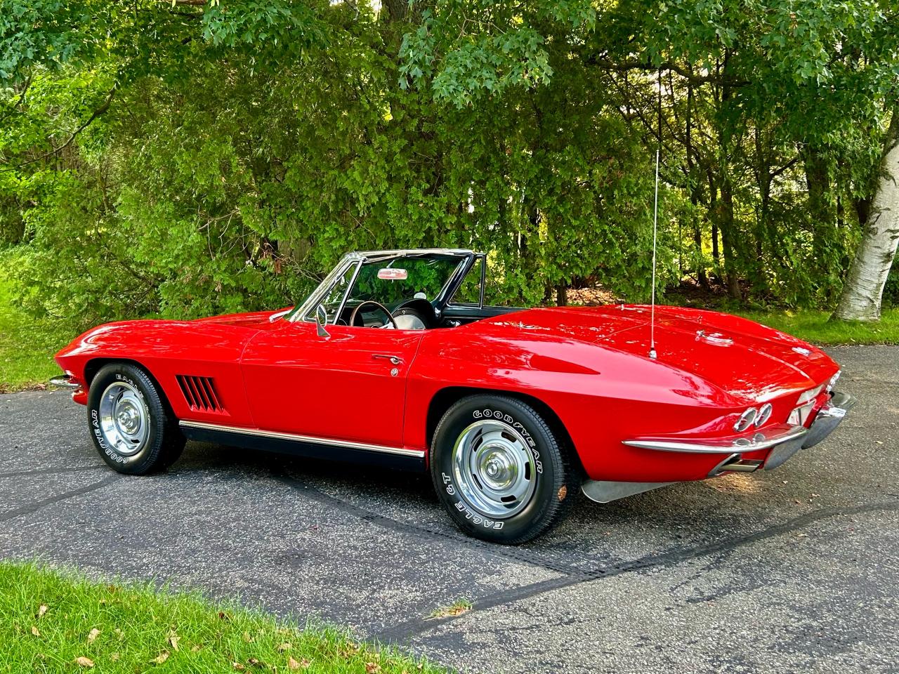1967 Chevrolet Corvette 4 Speed Convertible w/ Hardtop - Photo #11