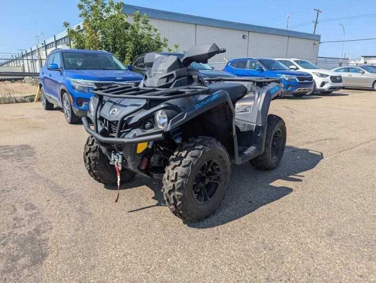 Used 2022 Can-Am Outlander 570 XT DPS $88 B/W for sale in Edmonton, AB