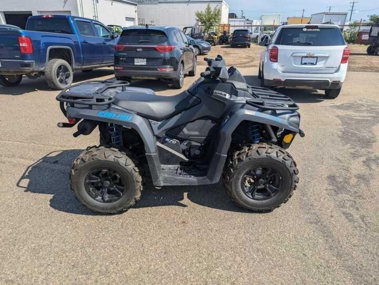 2022 Can-Am Outlander 570 XT DPS $88 B/W - Photo #5