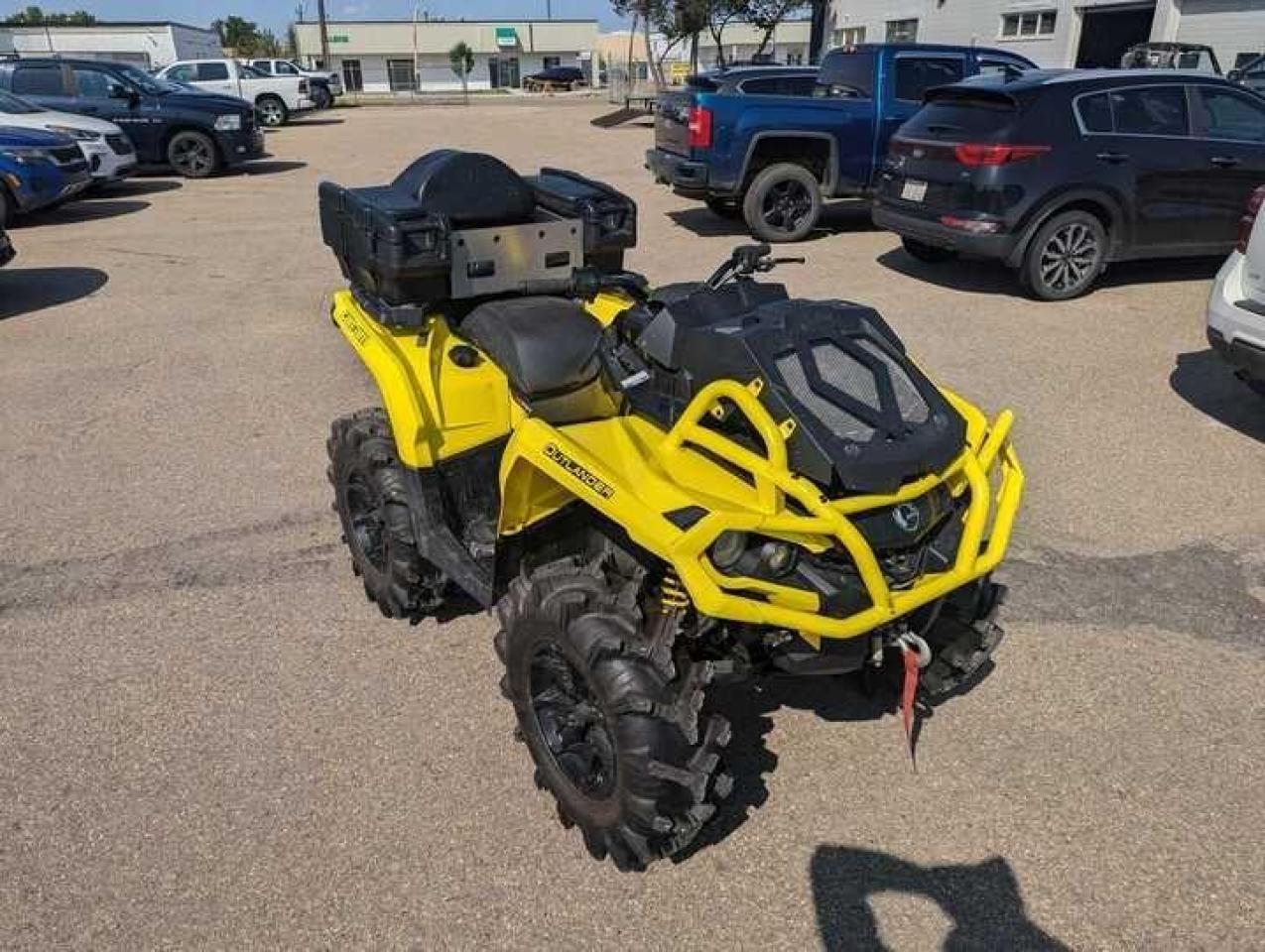 2019 Can-Am Outlander 850 XMR  $109 B/W - Photo #2