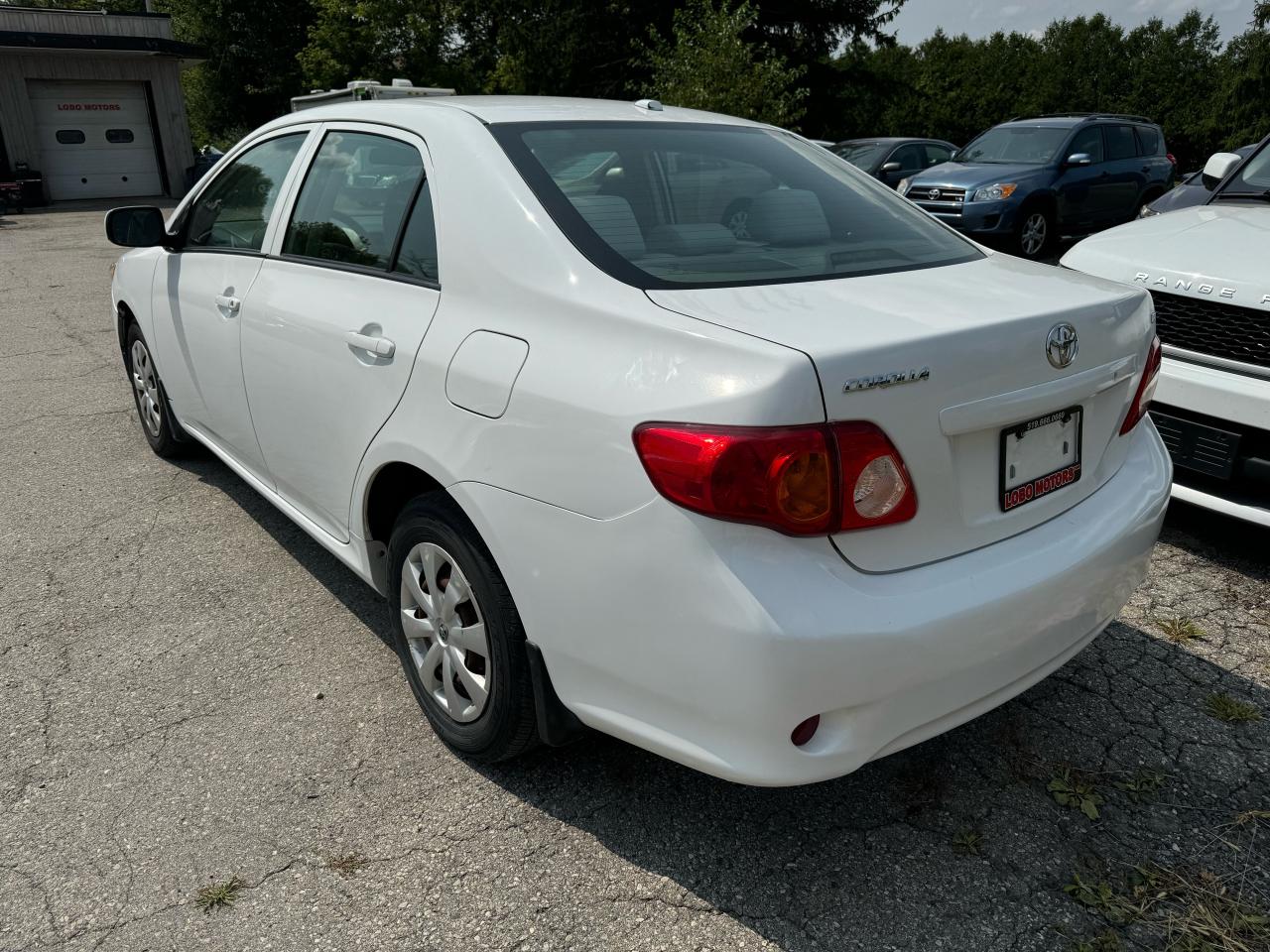 2009 Toyota Corolla CE - Photo #5
