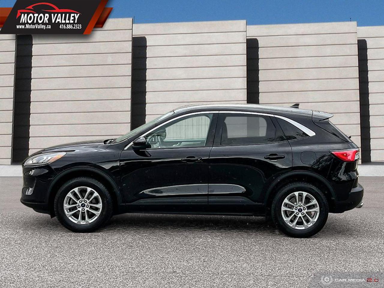 2020 Ford Escape SPECIAL EDITION AWD Clean Car No Accident! Photo2